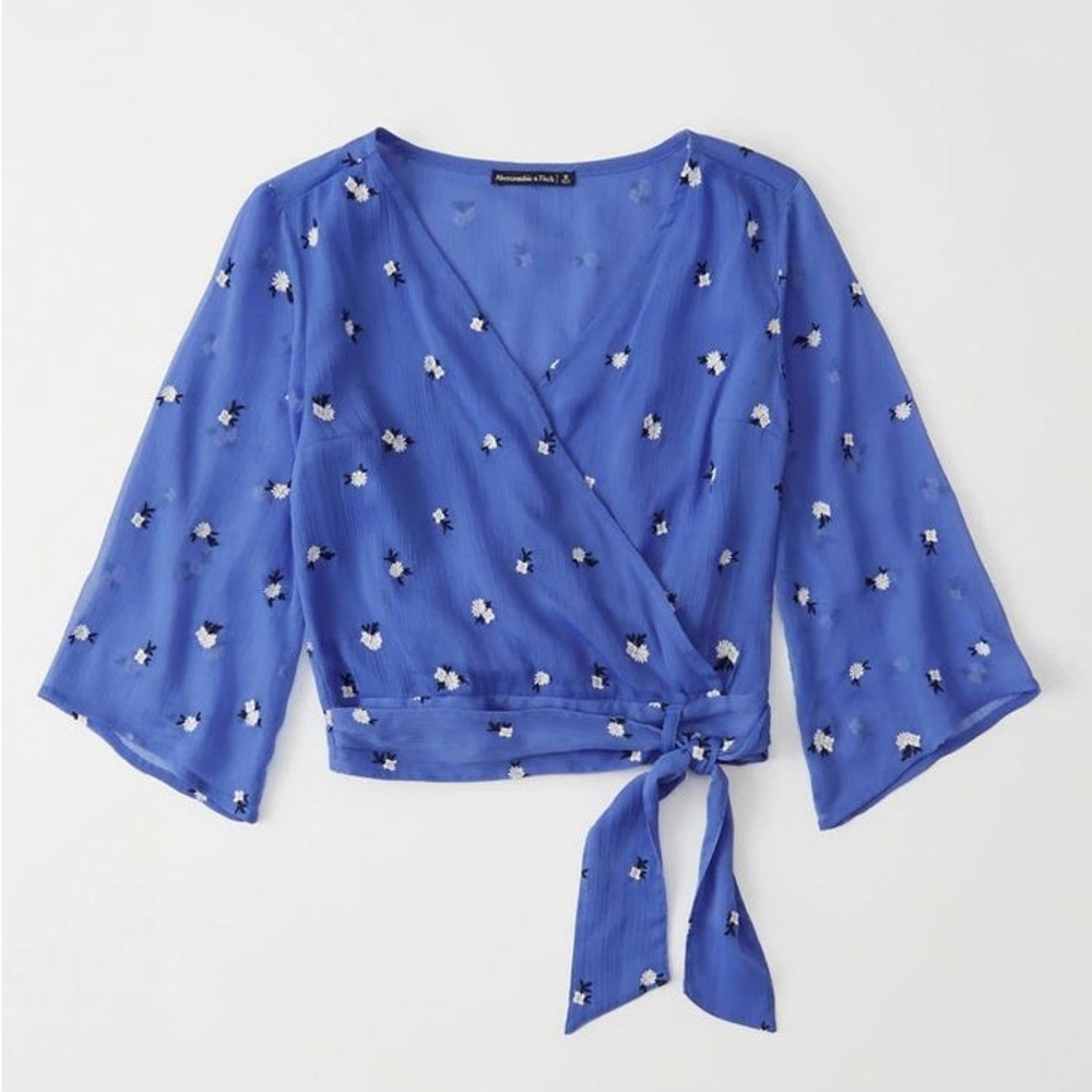 Abercrombie Blue Flowy Blouse with White Flowers! (size small)